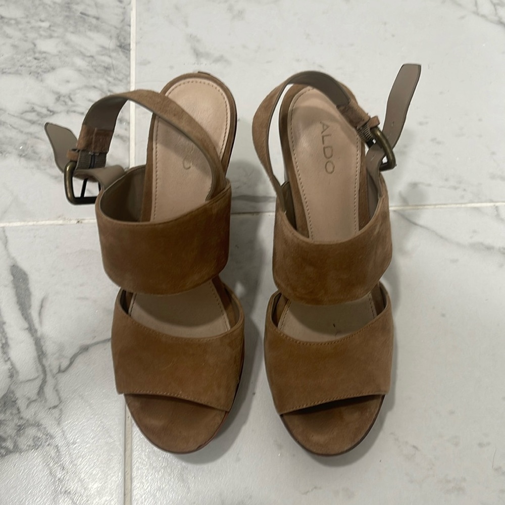 Suede pumps - Picture 2 of 4